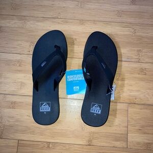 NWT Women’s Size 10 REEF Black Mia Sassy Super Comfy Sandals Flip Flops Shoes
